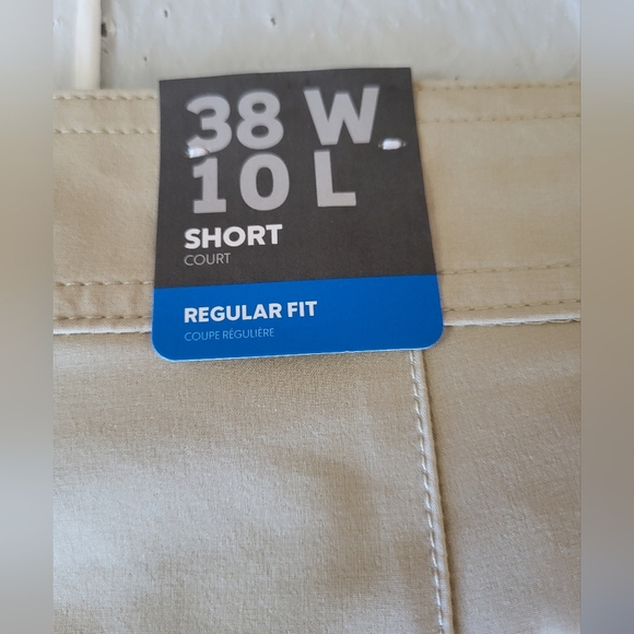 NEW- Columbia Men's Cargo Shorts , Size 38 - Picture 6 of 6